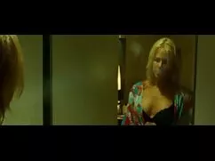 نازک دختر در مقابل ف ...