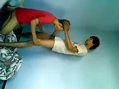 بوچ نوجوان با بزرگ د ...